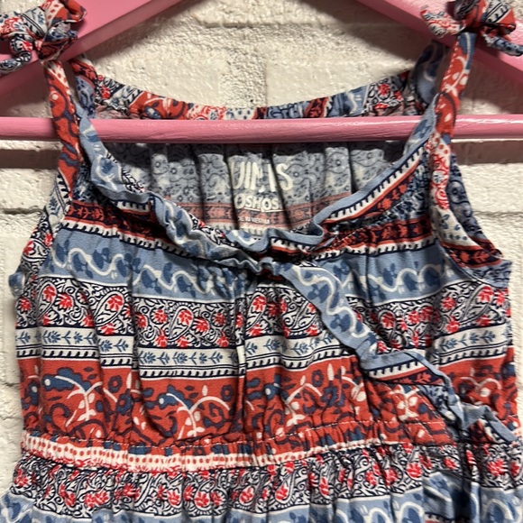 Sundress - Picture 2 of 5